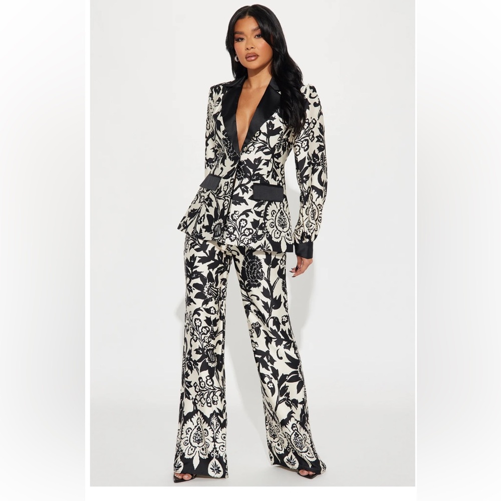 Elegant Black and White Floral Women's Suit